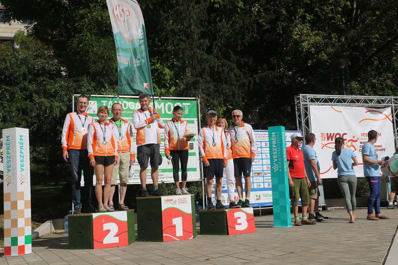 18 EH V195-1.jpg, 73,8 KB